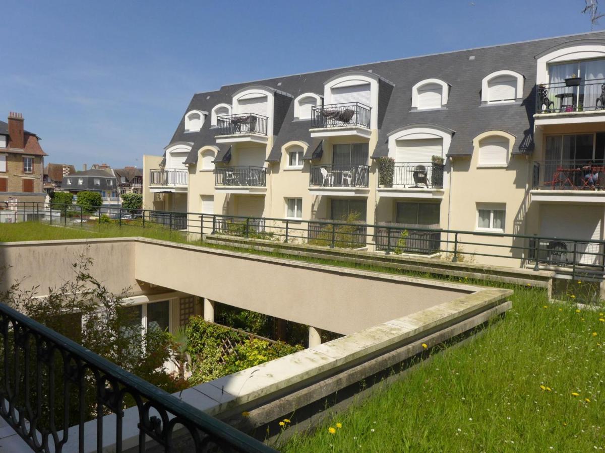 Apartment Montaigu By Interhome Cabourg Bagian luar foto
